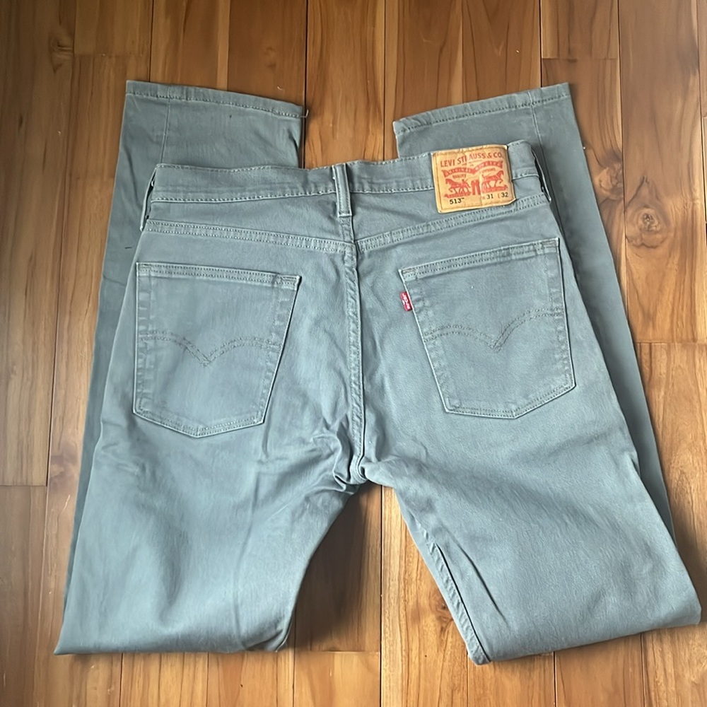 Men’s Levi’s 513 Jeans